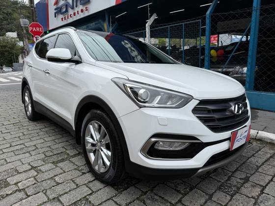 HYUNDAI SANTA FÉ 3.3 MPFI 4X4 7 LUGARES V6 270CV GASOLINA 4P AUTOMÁTICO HYUNDAI SANTA FÉ 3.3 MPFI 4X4 7 LUGARES V6 270CV GASOLINA 4P AUTOMÁTICO